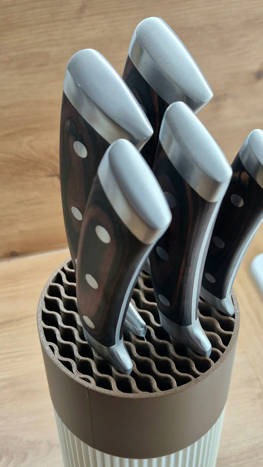 Modern Modular Knife Holder